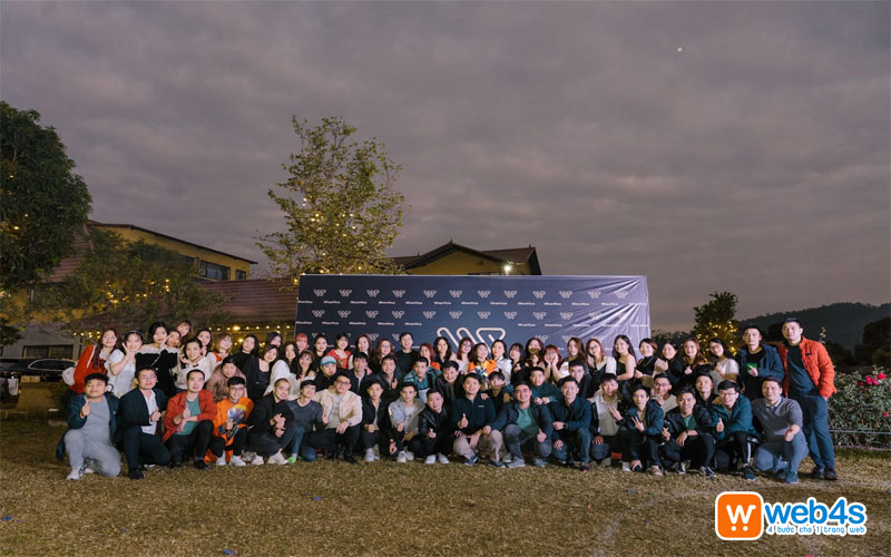 Đội ngũ nhân viên Web4s Nhân hòa trẻ trung, năng động